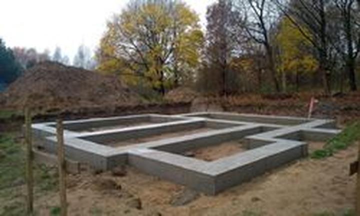 Fundament pod ogrodzenie z klinkieru