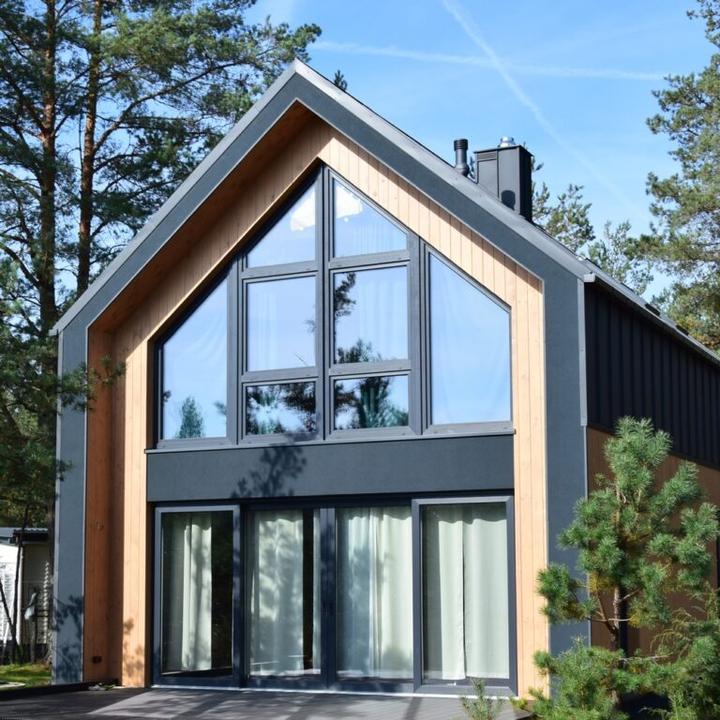 Proces budowy domu z drewna