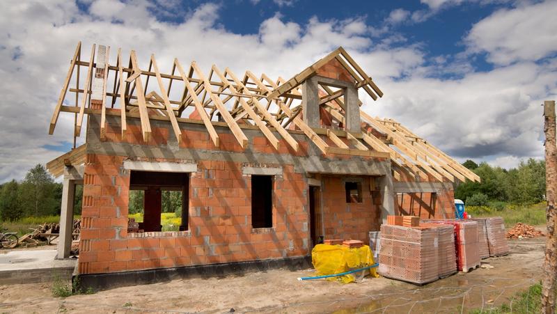 Krok po kroku: jak przebiega budowa naszego domu marzeń